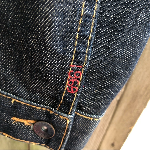 Dark wash Gap 1969 denim jacket - Picture 8 of 8